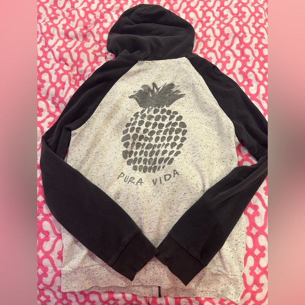 puravida black and white zip-up hoodie size : small
